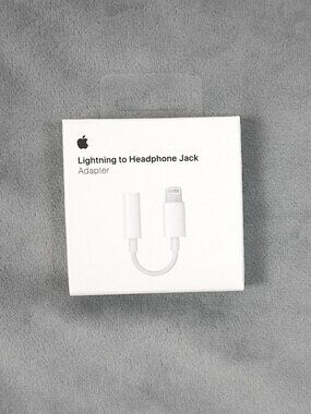 New in Box Apple Lightning to 3.5mm Headphone Jack Adapter